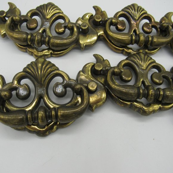 VINTAGE BRASS DRAWER PULLS.  SET OF 6. - Picture 2 of 7